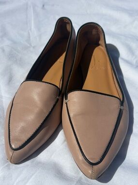 J. Crew Women's Nude Blush Pointed Leather Loafers with Black Trim